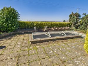 Front garden- click for photo gallery